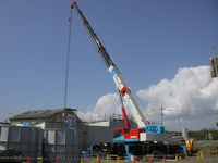 クリックで 160tクレーン 写真